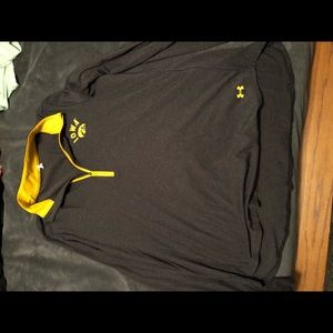 Women’s Under Armour Iowa Hawkeyes 1/4 zip